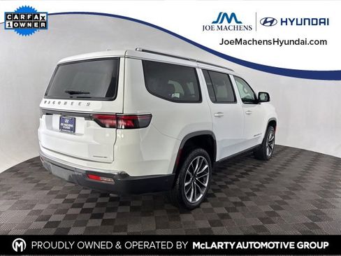 Used 2022 Jeep Wagoneer Series III w/ Premium Group I image 7