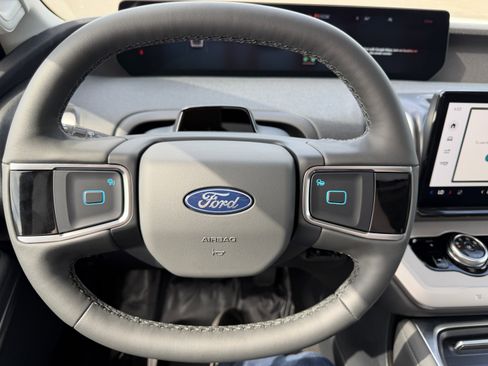 New 2026 Ford Expedition Max Active AWD/4WD image 7