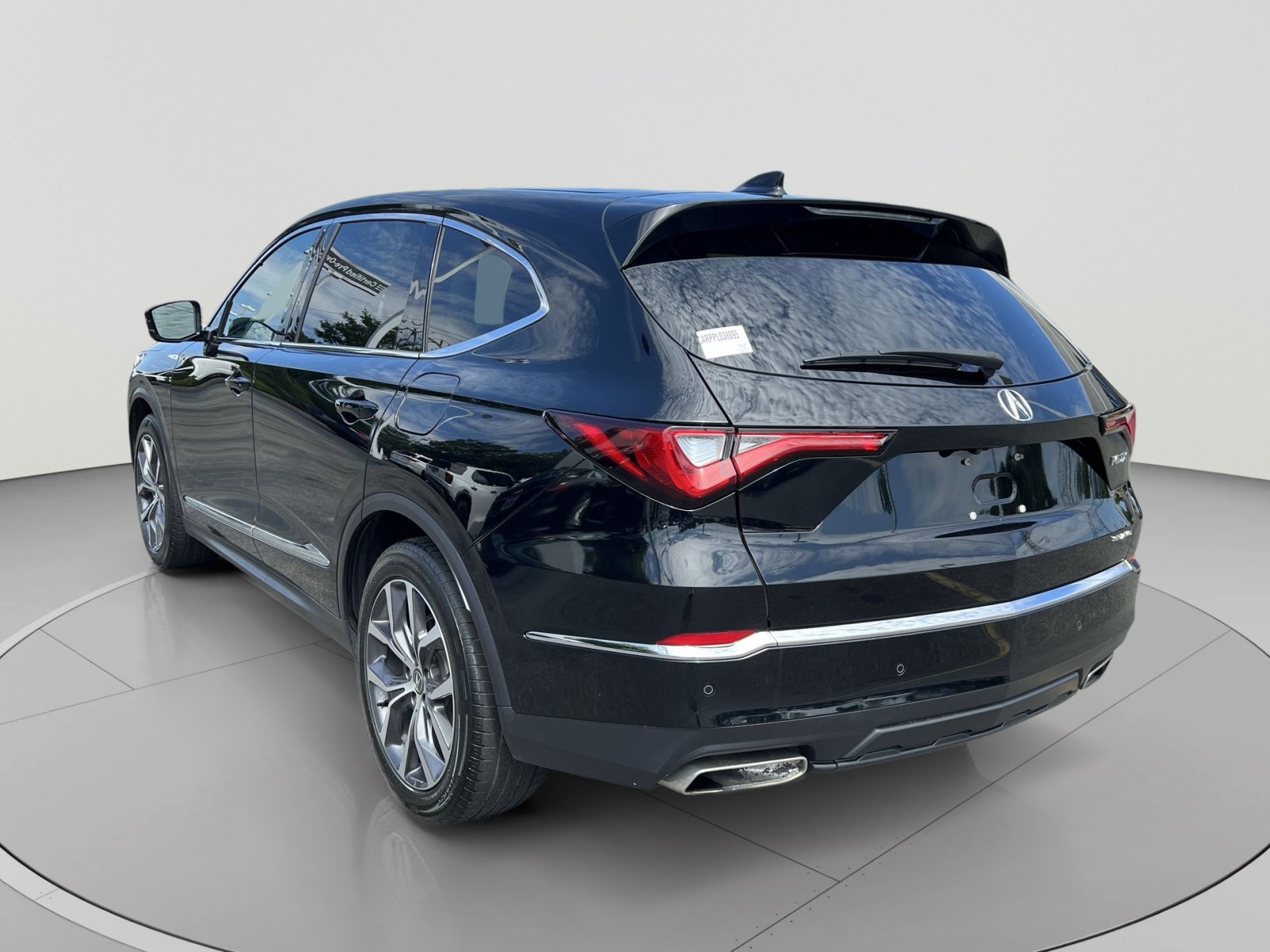 Certified 2023 Acura MDX w/ Technology Package AWD/4WD image 3