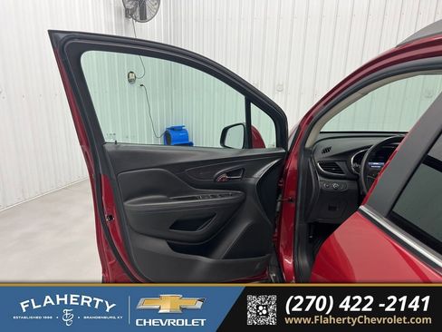 Used 2017 Buick Encore Preferred image 8