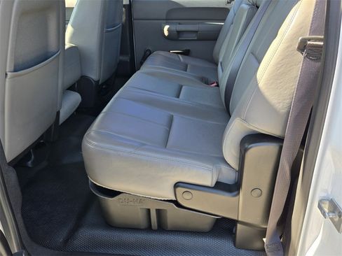 Used 2014 Chevrolet Silverado 2500 W/T image 13