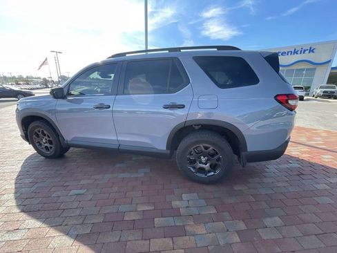 Certified 2025 Honda Pilot TrailSport image 15
