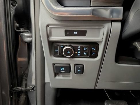 Used 2025 Ford F150 Lariat w/ Equipment Group 501A Mid AWD/4WD image 37