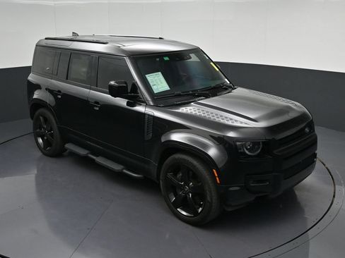 Used 2024 Land Rover Defender 110 X-Dynamic SE AWD/4WD image 20
