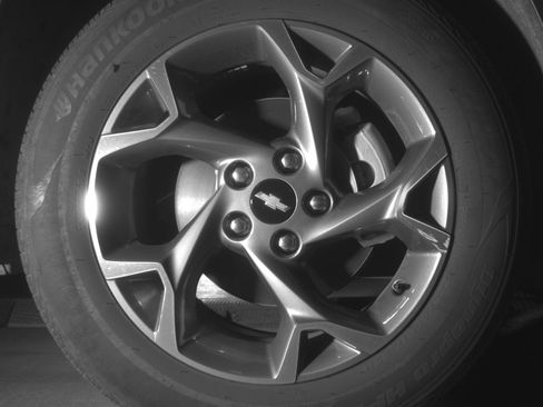 Used 2025 Chevrolet Trax LT FWD image 13
