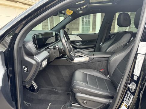 Used 2022 Mercedes-Benz GLS 450 4MATIC w/ AMG Line Exterior image 10