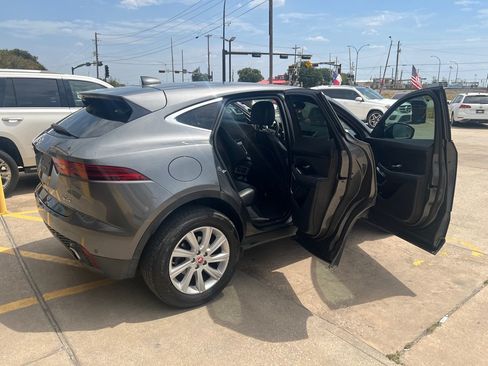 Used 2018 Jaguar E-PACE S AWD/4WD image 12