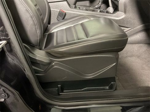 Used 2019 Ford Escape SEL image 35