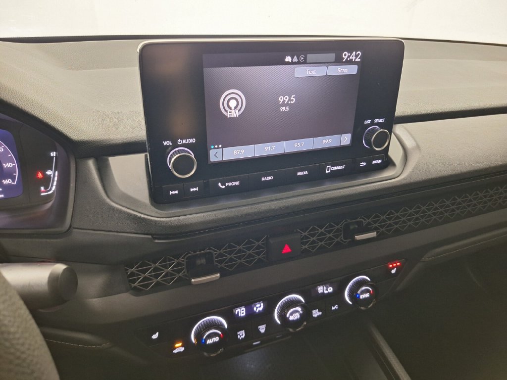 Used 2025 Honda Accord SE image 13