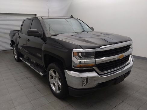 Used 2017 Chevrolet Silverado 1500 LT w/ Texas Edition image 13