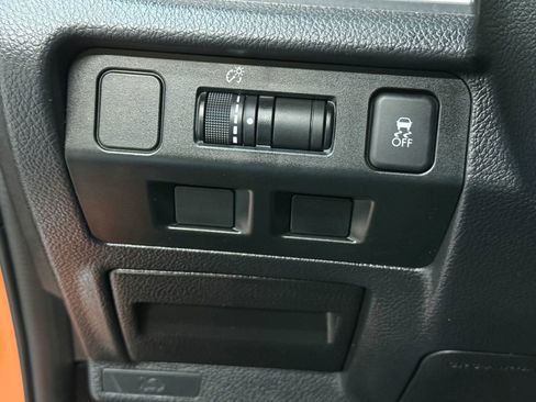 Used 2015 Subaru Crosstrek 2.0i Limited w/ Popular Package #2 image 26