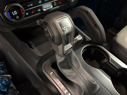 New 2025 Ford Bronco Outer Banks w/ Sasquatch Package image 27