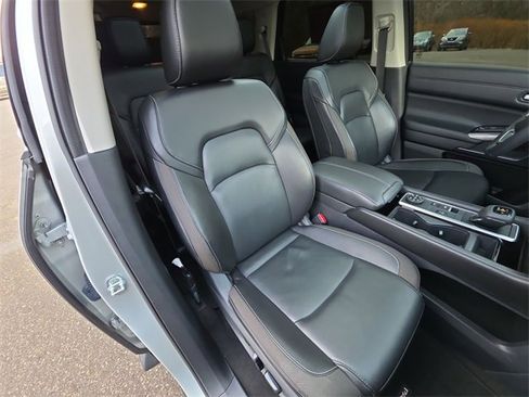 Certified 2023 Nissan Pathfinder SL w/ SL Premium Package image 27