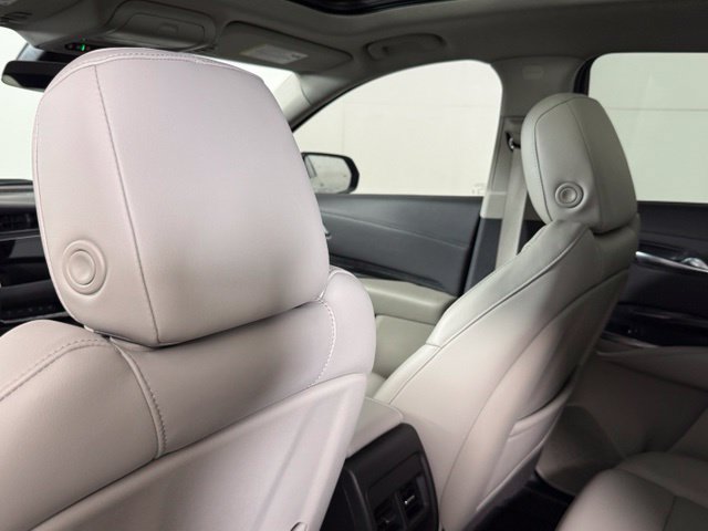 Certified 2023 Cadillac XT4 Premium Luxury FWD image 28