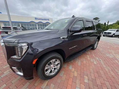 Used 2023 GMC Yukon XL SLE RWD image 26