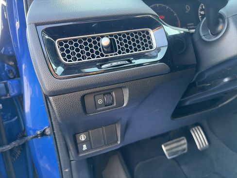 Used 2023 Honda Civic Sport image 22