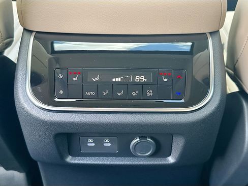 Used 2026 INFINITI QX80 Pure w/ Cargo Package image 28