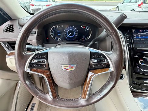Used 2017 Cadillac Escalade Luxury AWD/4WD image 41