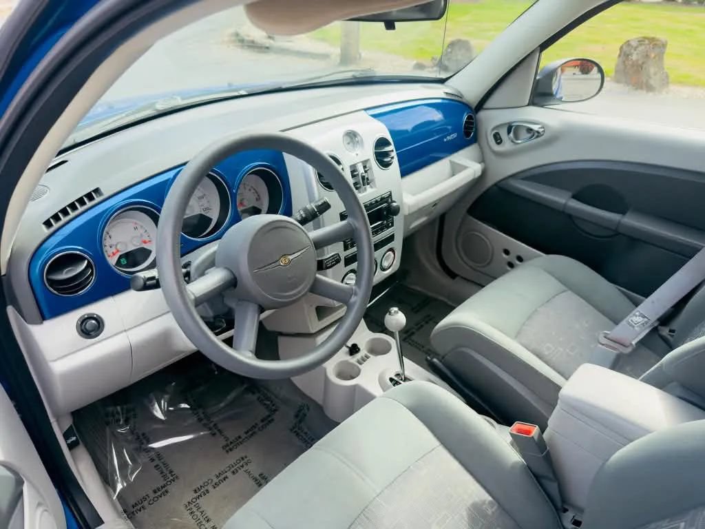 Used 2006 Chrysler PT Cruiser Touring FWD image 9