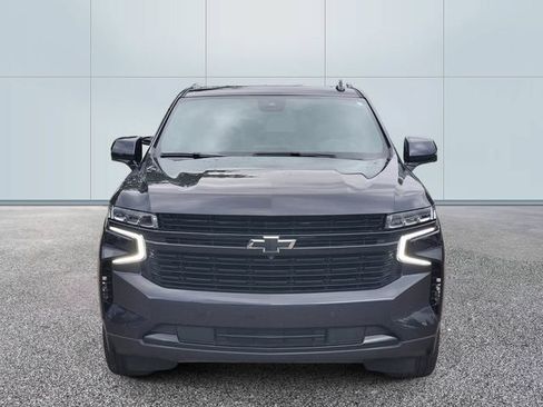 Used 2023 Chevrolet Suburban RST w/ Sport Performance Package AWD/4WD image 2