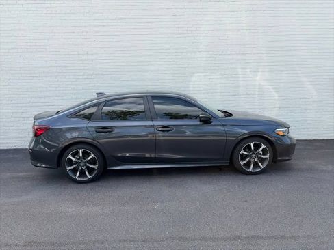 Used 2025 Honda Civic Sport image 2