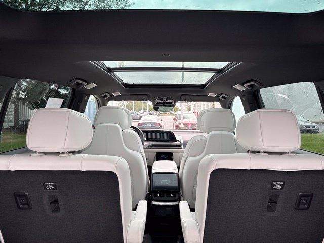 Used 2026 Cadillac Vistiq Sport w/ LPO, Floor Liner Package AWD/4WD image 10