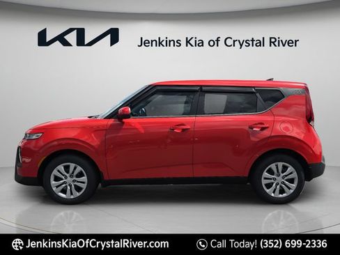 Used 2021 Kia Soul LX FWD image 13