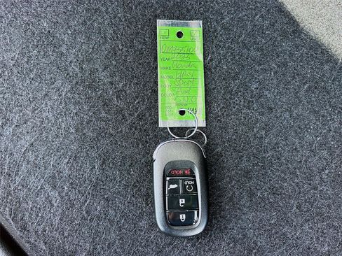 Certified 2025 Honda HR-V Sport image 34