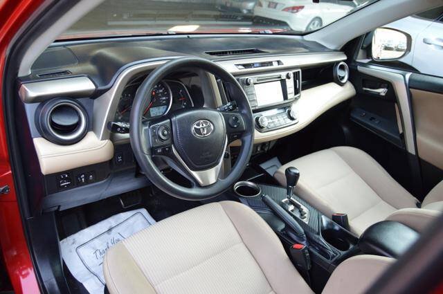 Used 2014 Toyota RAV4 XLE AWD/4WD image 13