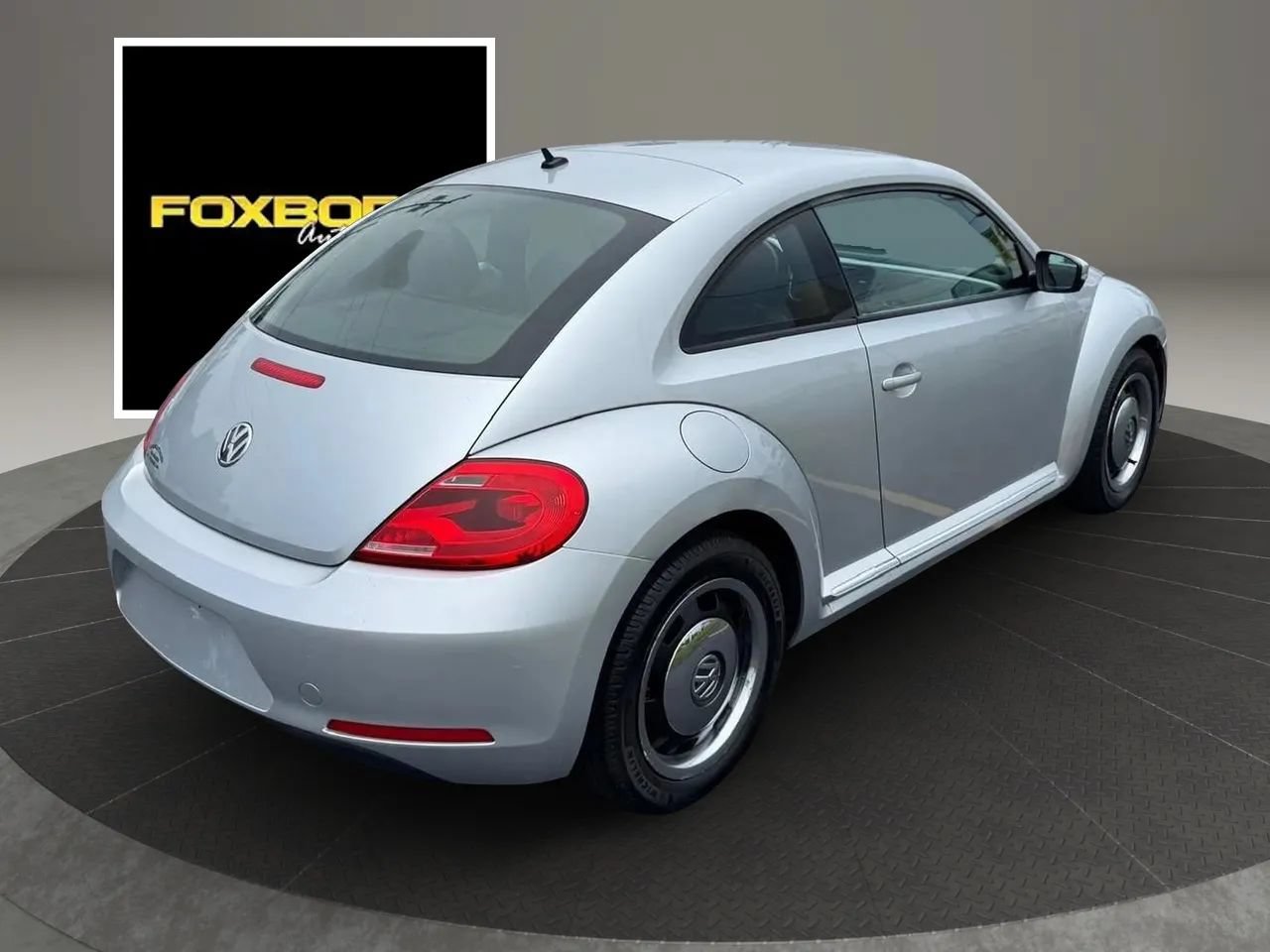 Used 2012 Volkswagen Beetle 2.5 FWD image 5