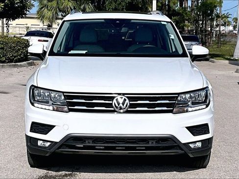 Certified 2021 Volkswagen Tiguan SE FWD image 10