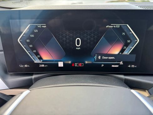 Used 2023 BMW i4 eDrive40 image 32