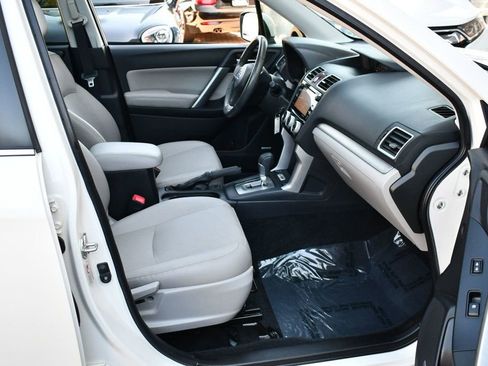 Used 2016 Subaru Forester 2.5i Limited image 39