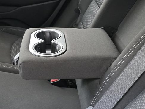 Used 2022 GMC Terrain SLE FWD image 10