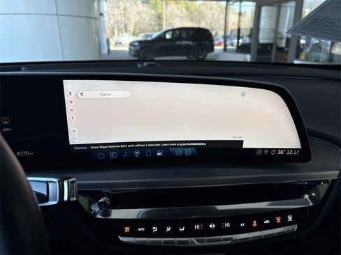 Certified 2024 Cadillac Lyriq Luxury image 14