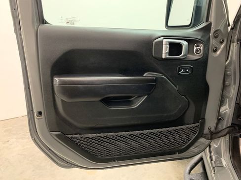 Used 2020 Jeep Gladiator Sport w/ Quick Order Package 24S image 5