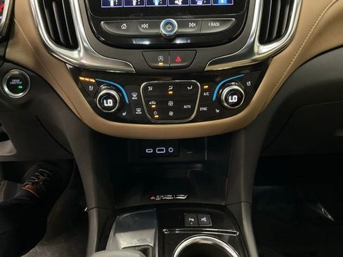 Used 2023 Chevrolet Equinox Premier FWD image 20