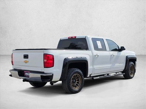 Used 2017 Chevrolet Silverado 1500 LT AWD/4WD image 5