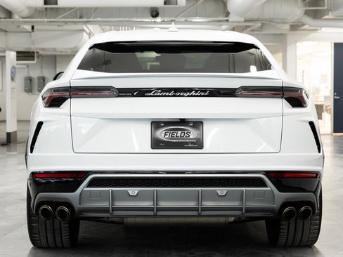 Used 2021 Lamborghini Urus image 8