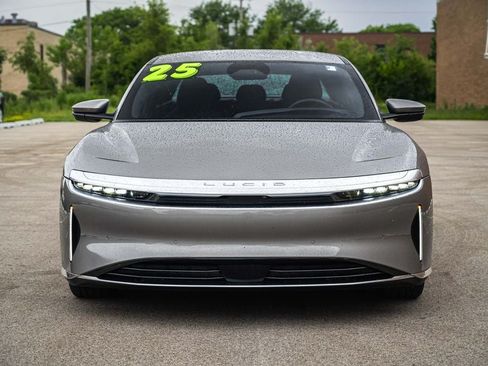 Used 2025 Lucid Air Touring AWD/4WD image 11