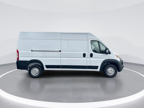 Used 2025 RAM ProMaster 2500 w/ Convenience Group FWD image 10