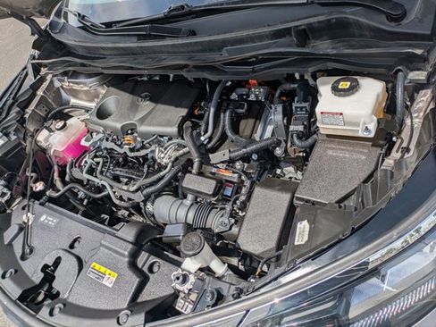 Used 2024 Toyota Sienna XLE image 30