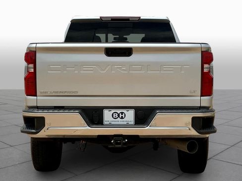 Used 2020 Chevrolet Silverado 2500 LT w/ Texas Edition image 4