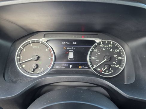 Used 2021 Nissan Rogue SV w/ Premium Package FWD image 28