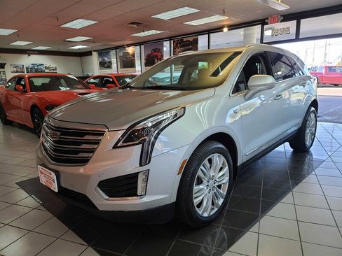 Used 2019 Cadillac XT5 Premium Luxury image 2