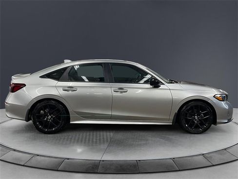 Used 2025 Honda Civic Sport image 6