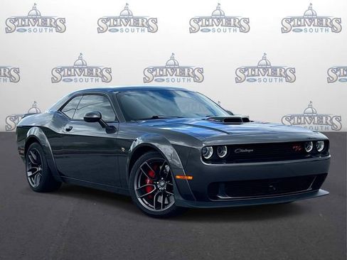 Used 2021 Dodge Challenger R/T Scat Pack RWD image 1