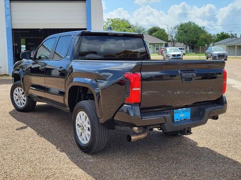 Used 2024 Toyota Tacoma SR5 RWD image 5