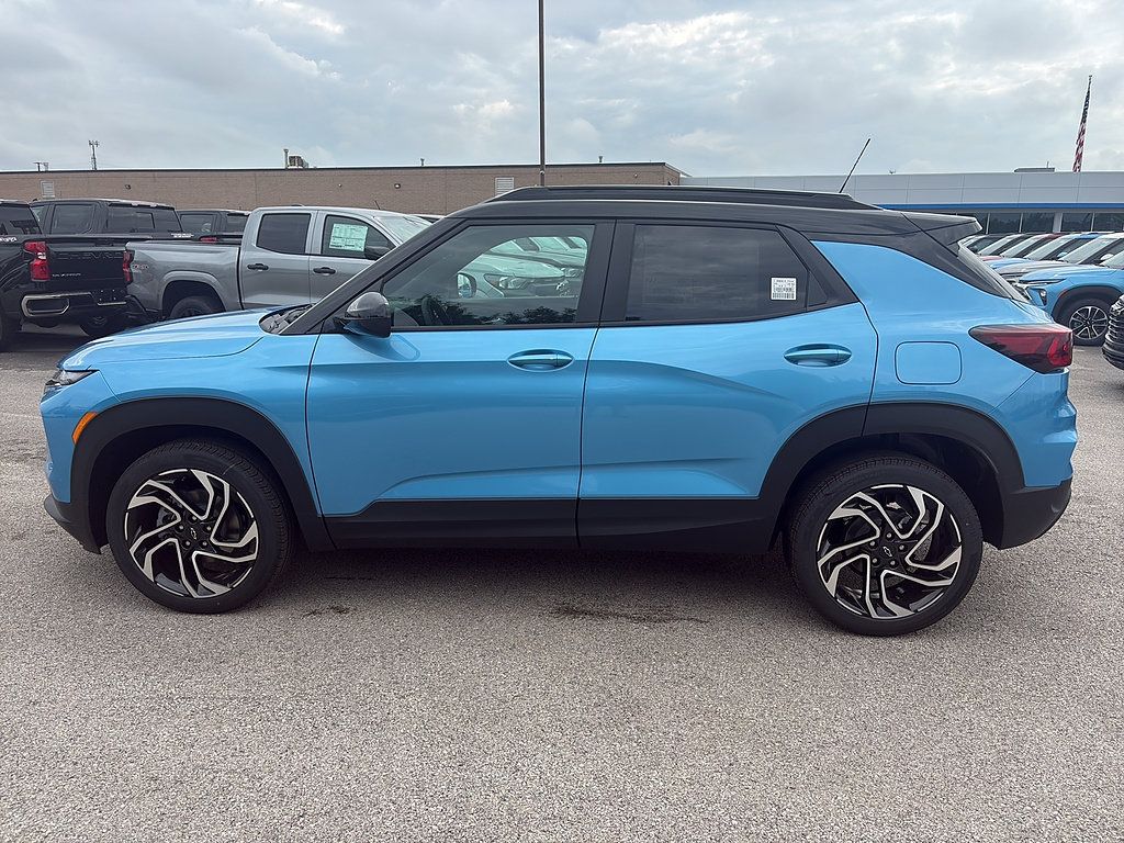 New 2026 Chevrolet TrailBlazer RS w/ Convenience Package AWD/4WD image 2