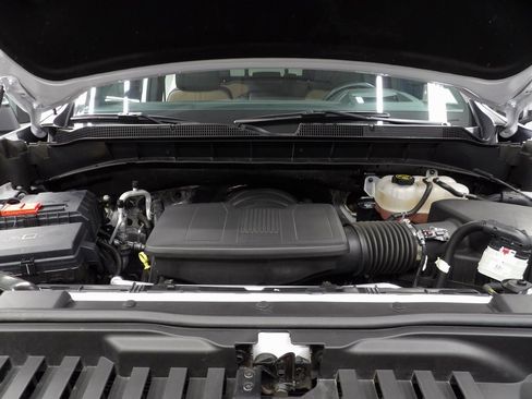 Used 2023 Chevrolet Silverado 1500 High Country w/ Technology Package image 34